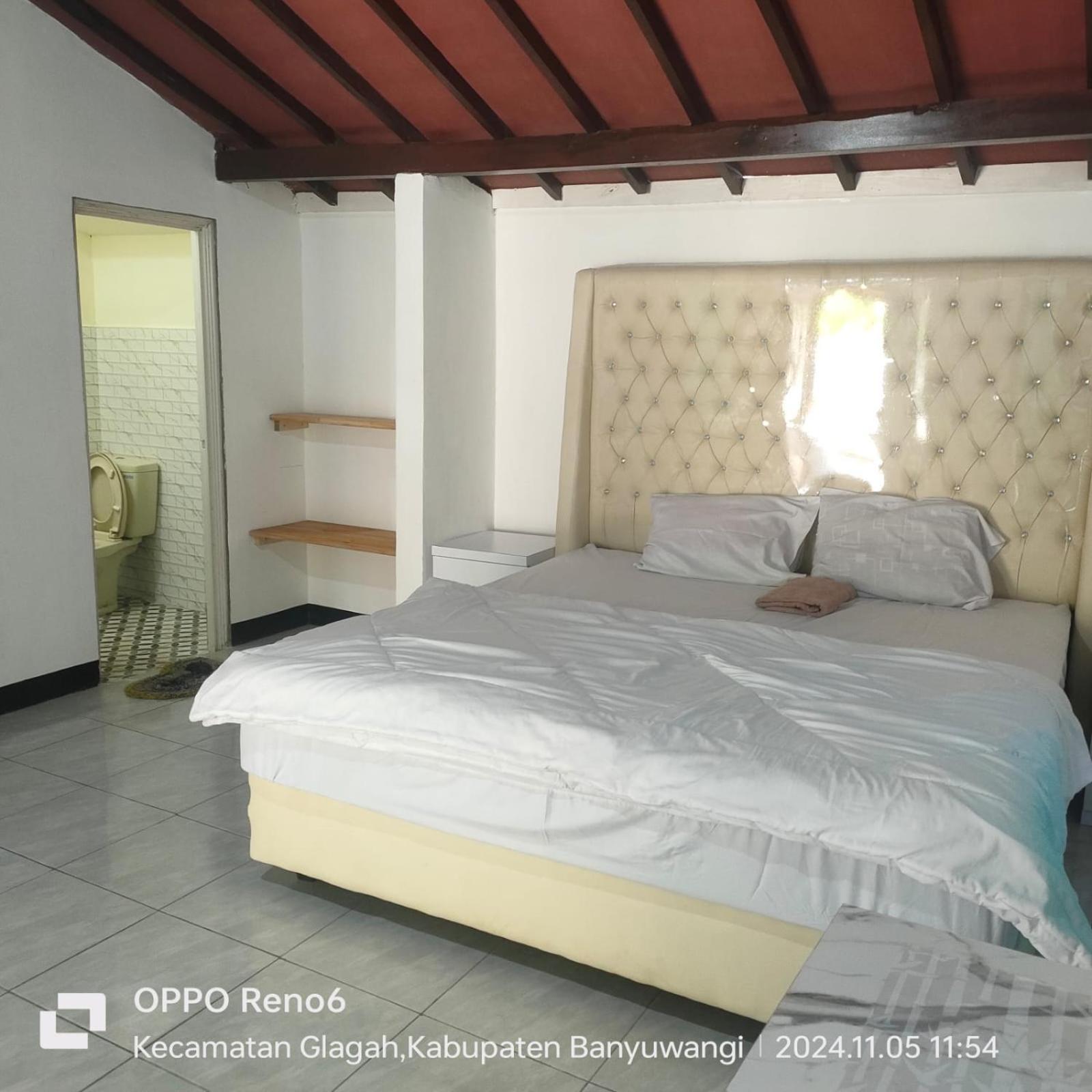Tiara Homestay Banyuwangi バニュワンギ エクステリア 写真